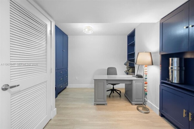 Building Photo - 1025 92nd St