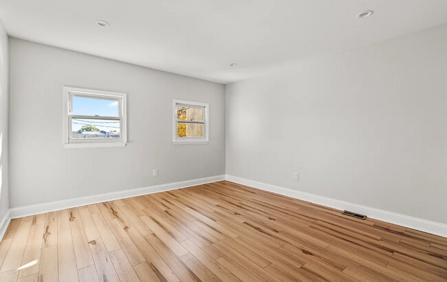 Building Photo - 41X N Collington Ave, Baltimore, MD 21231