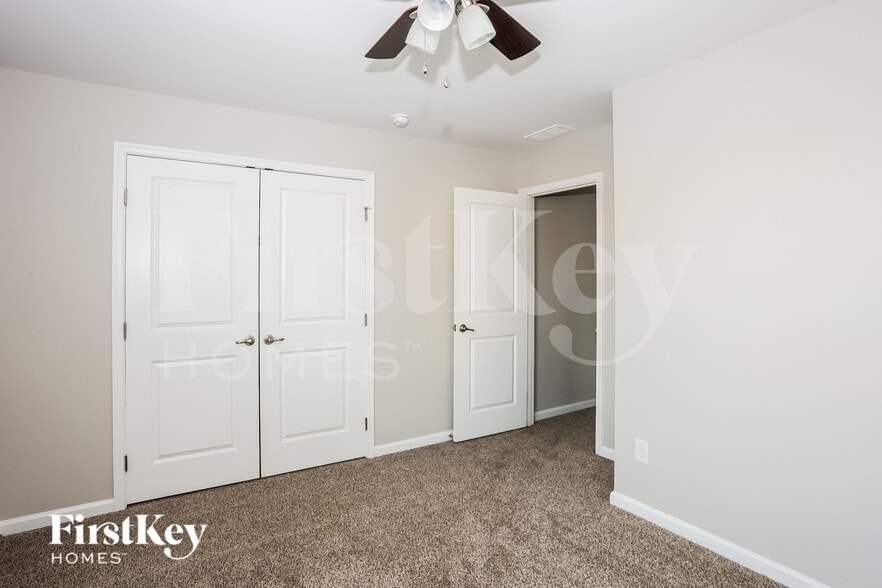 Building Photo - 2030 Hamil Ridge Dr