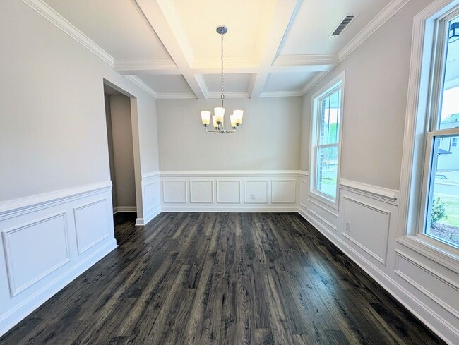 Building Photo - Barrington Dream Home