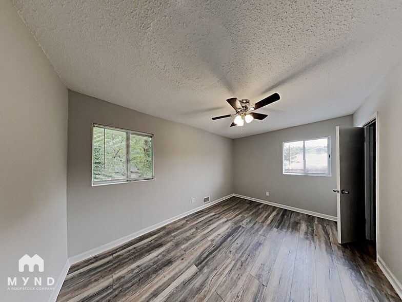 Building Photo - 8094 Attleboro Dr