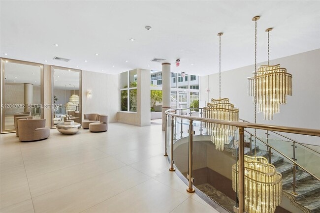 Building Photo - 5401 Collins Ave