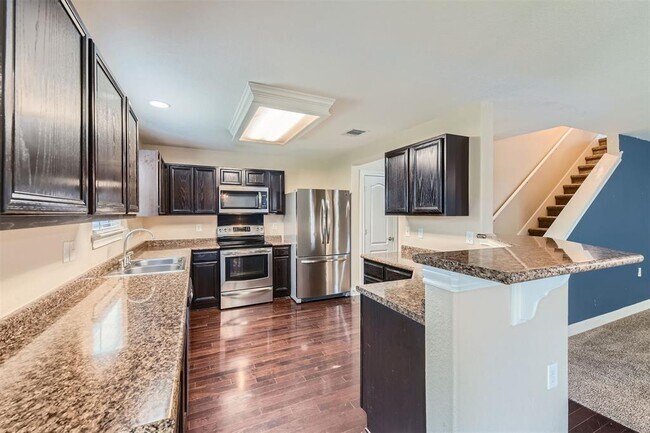 Building Photo - 7008 Derby Downs Dr