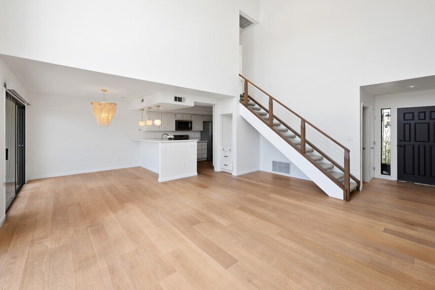 Building Photo - 1047 Santa Helena Park Ct