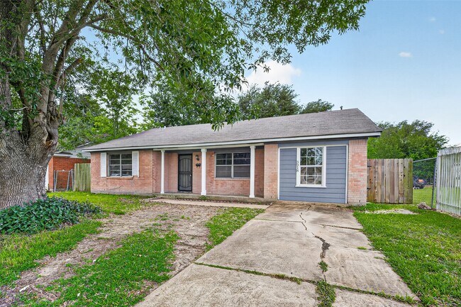 Building Photo - 3918 Tavenor Ln