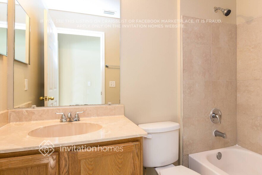 Building Photo - 3277 Bellingham Dr