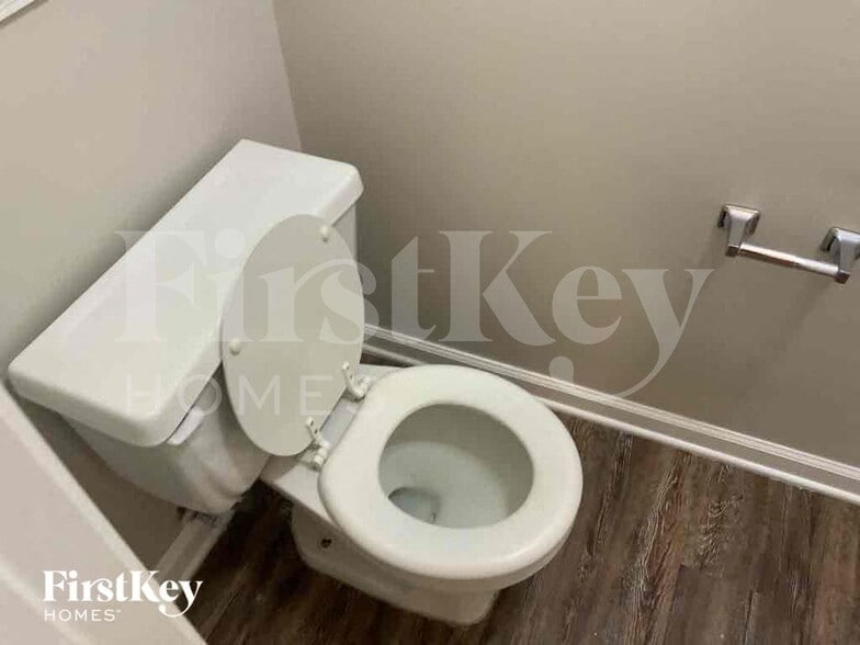 Building Photo - 388 Scenic Ln