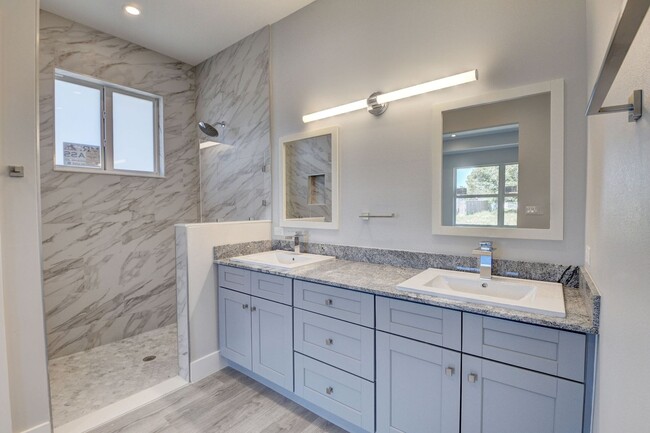 Building Photo - Modern 3/2 Home w/ garage for Rent- Delray...