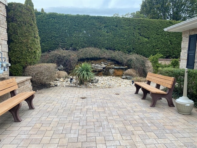 Building Photo - 7 Dominick Ct