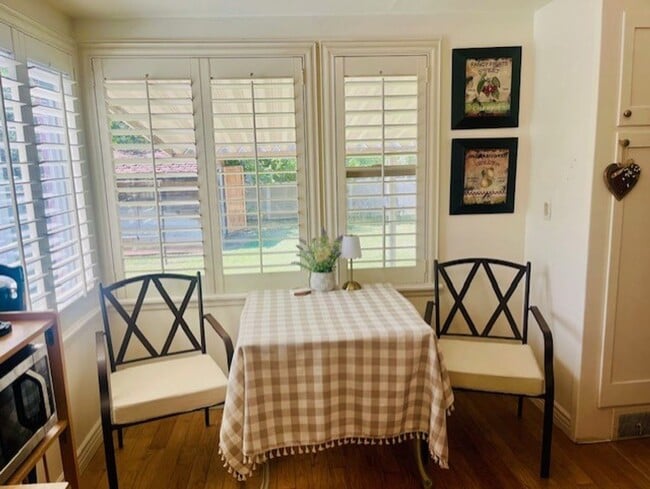 Building Photo - Single Family Home close to SUU