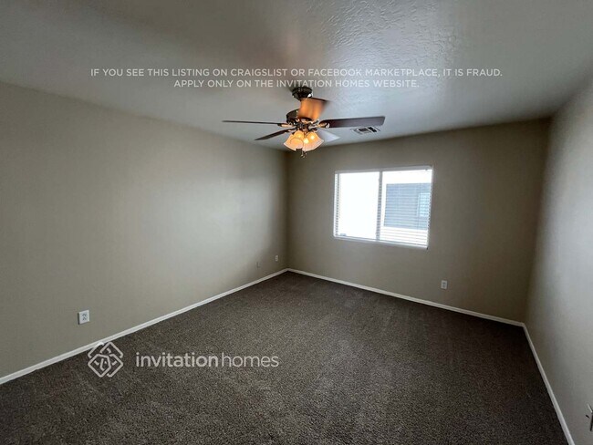 Building Photo - 12302 W Dreyfus Dr