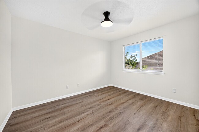 Building Photo - 17243 Valemist Ct