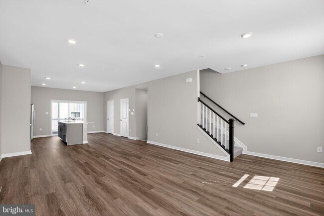 Building Photo - 436 Whirl Ln