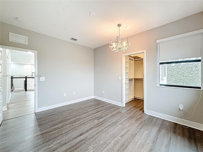 Building Photo - 15530 NW 89th Ct