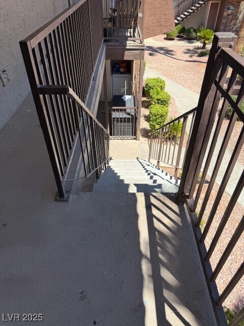 Building Photo - 5300 Indian River Dr