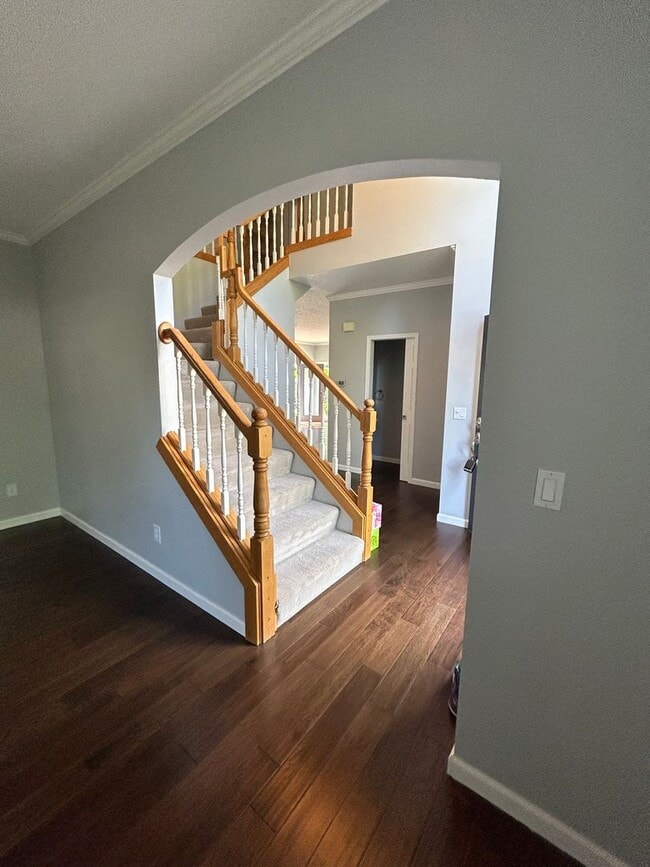Building Photo - Great Home near 217 and Washington Square