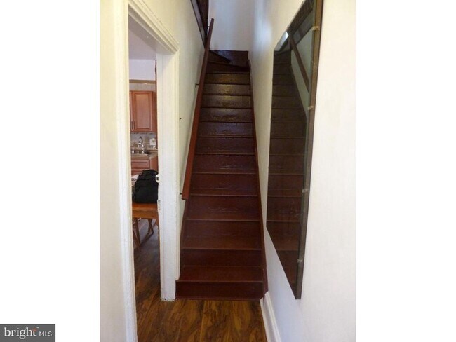 Building Photo - 428 N 31st St