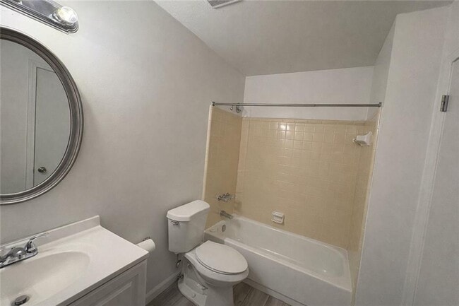 Building Photo - 752 Pebble Creek Dr