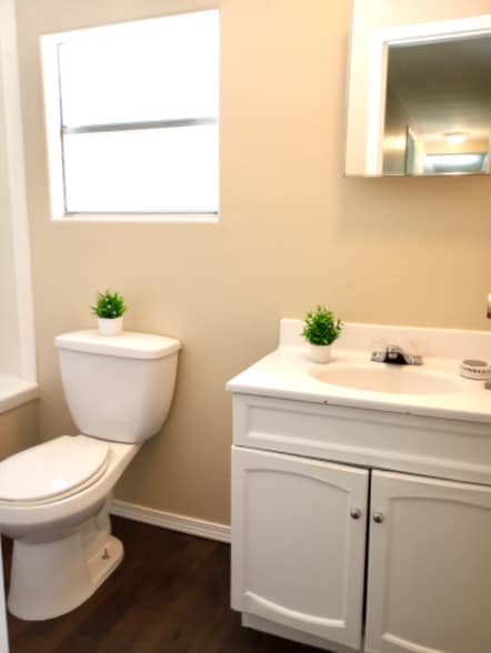 Building Photo - 6345 N Dona Ana Rd