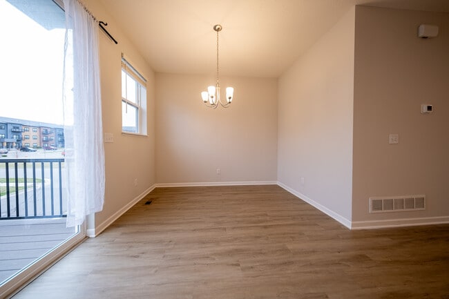 Building Photo - 21831 136th Wy