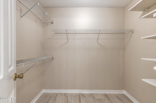 Building Photo - 109 Brookhollow Cir