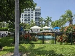Building Photo - 6287 Bay Club Dr