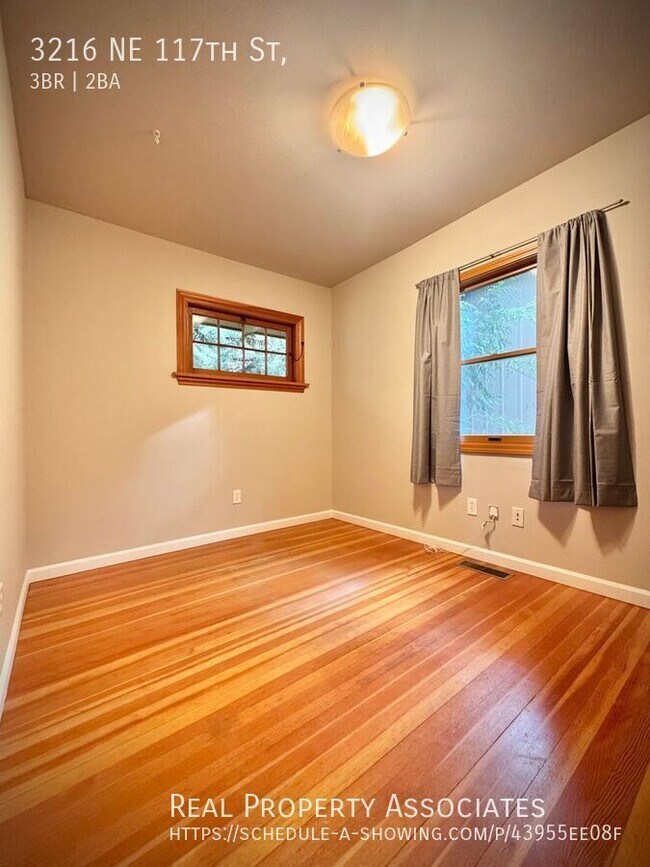 Building Photo - Beautiful Home on Thorton Creek