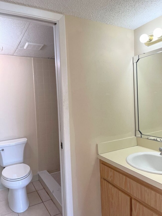 Building Photo - 1054 Lotus Cove Ct