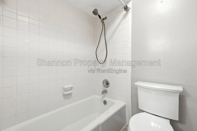 Building Photo - 7239 N Hearthstone Green Dr