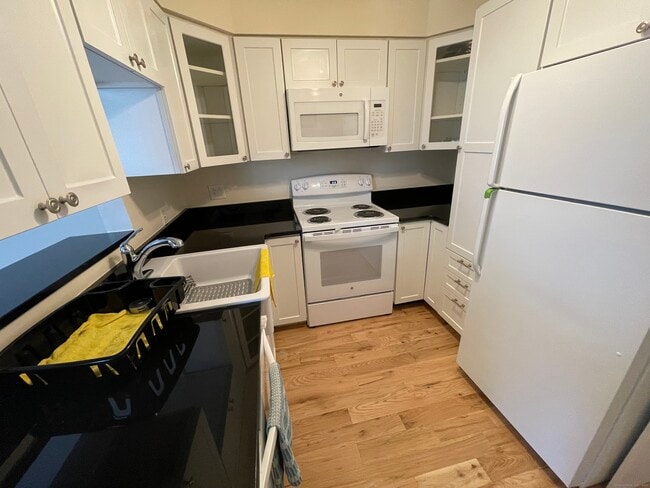 Primary Photo - 333 Vincelette St