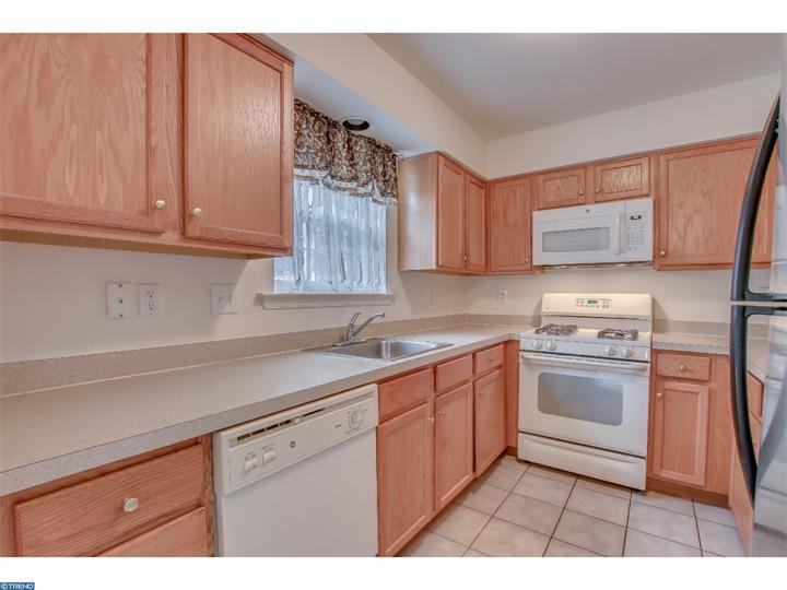 Building Photo - 407 Hosta Ct