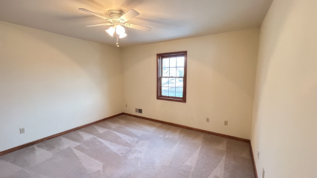 Building Photo - 4212 Menga Dr