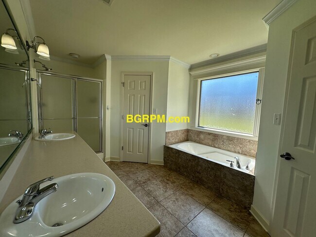 Building Photo - 3 Bed 2 Bath in Jacksonville