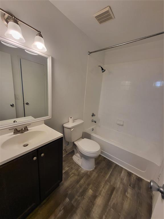 Building Photo - 9921 Nob Hill Pl