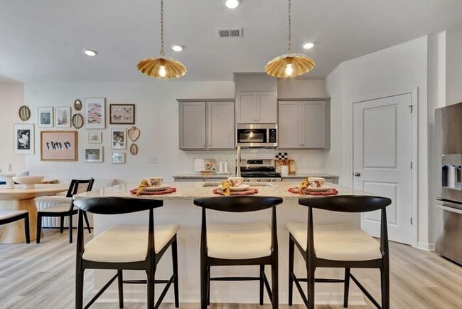 Building Photo - Lavanya Townhouse Arberdene