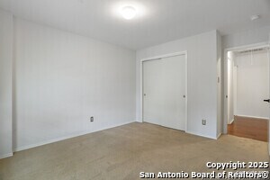 Building Photo - 9118 Meadow Springs