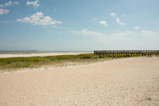 Building Photo - The Spa at Port Royal SOund