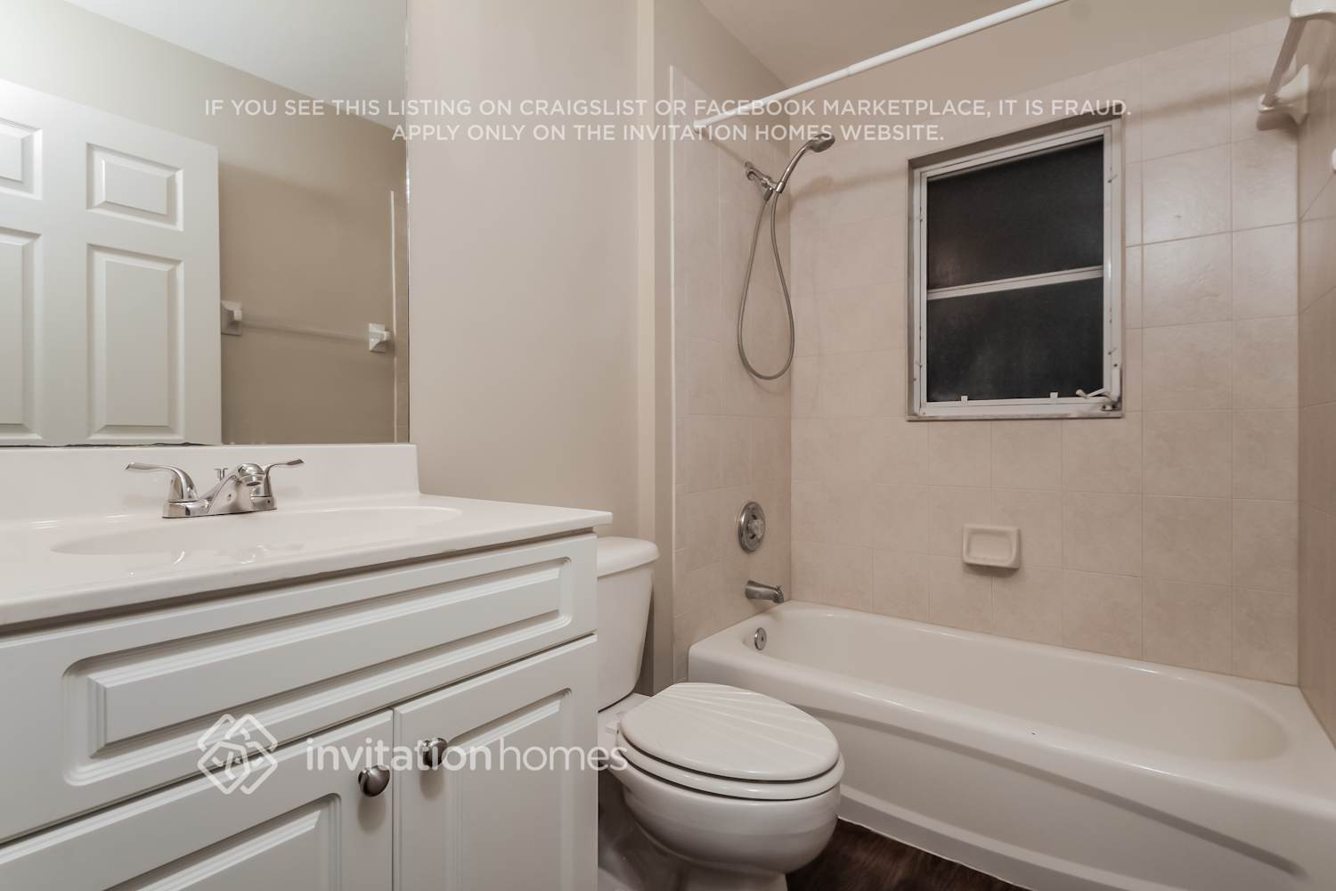 Building Photo - 1308 Elmore Terrace