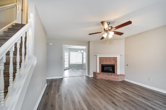 Building Photo - 4404 Shadow Ridge Dr