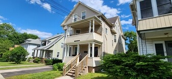 Building Photo - 352 Elm St