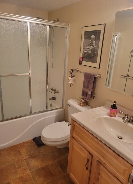 Building Photo - 26801 Columbia Way