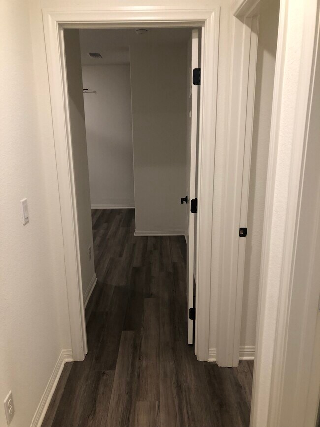 Building Photo - 26756 Calle Celia