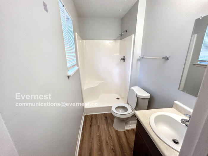 Building Photo - 14013 Armond Dr