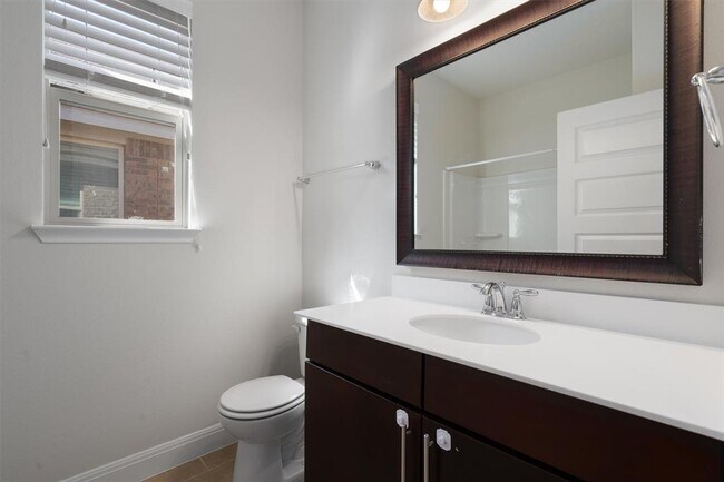 Building Photo - 209 Methodius Dr