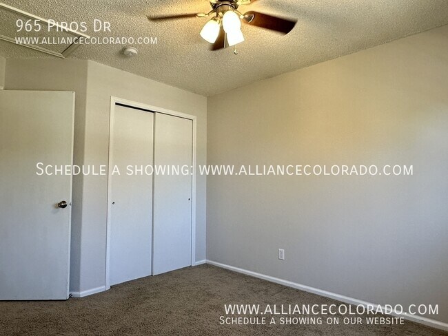 Building Photo - 965 Piros Dr