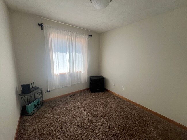 Building Photo - 1770 Pacific Ridge Ln