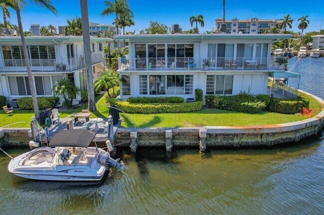 Building Photo - 180 Isle of Venice Dr