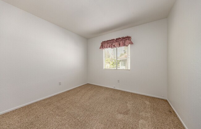 Building Photo - Beautiful Updated Home in Reche Canyon