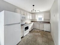 Building Photo - 414 W Fourth Street