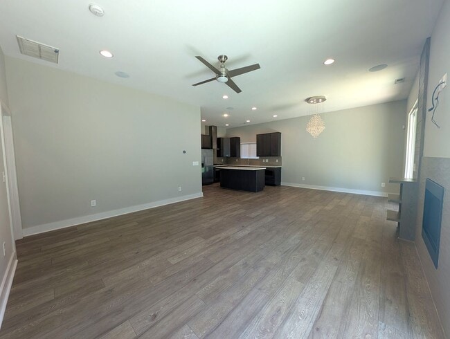 Building Photo - Stunning Contemporary 2 story, 4 bedroom, 3 full bath home is Located in the Merry Oaks Community!